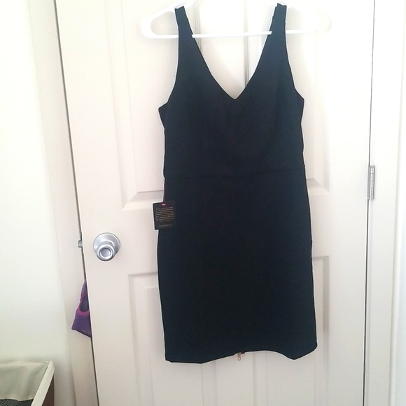 Brand new black bebe dress size 10, back has a gold zipper that goes all the way - Picture 1 of 5